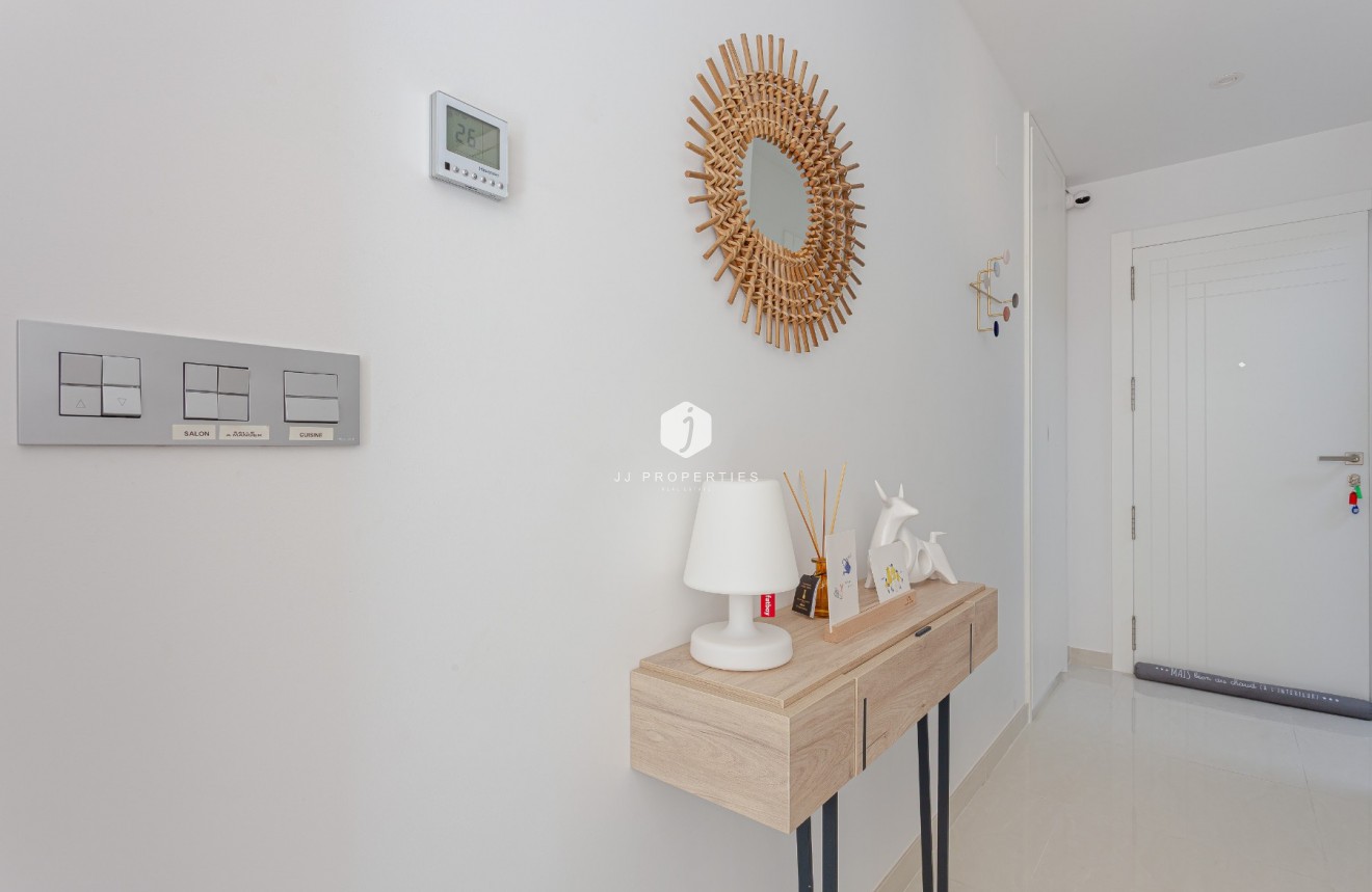 Resale - Apartment / flat -
Torrevieja - Costa Blanca