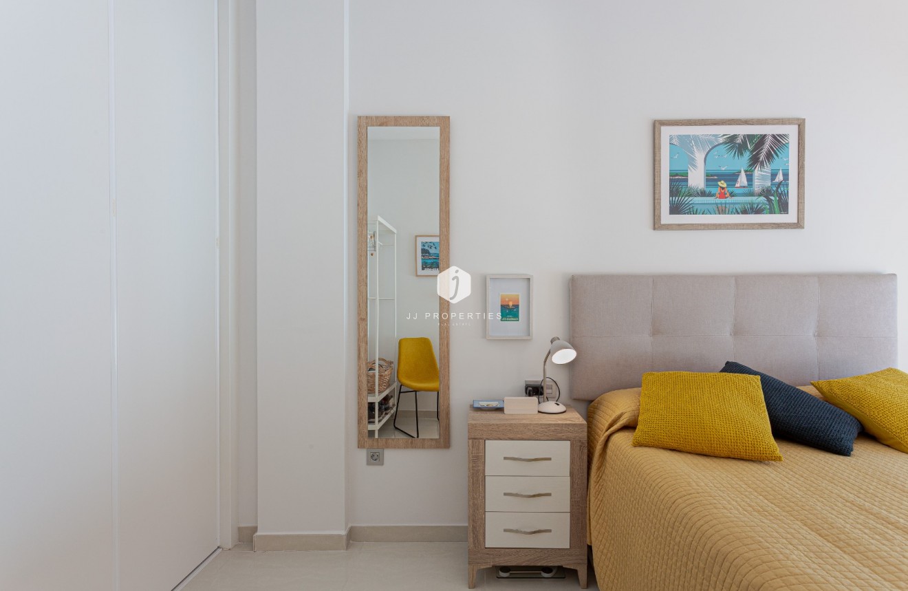 Resale - Apartment / flat -
Torrevieja - Costa Blanca