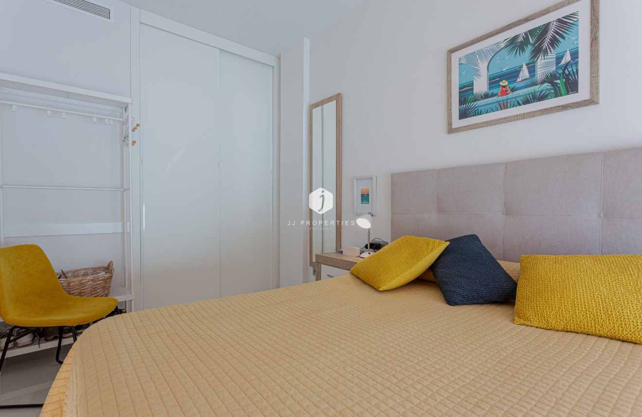 Resale - Apartment / flat -
Torrevieja - Costa Blanca