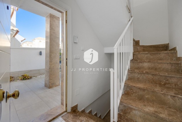 Resale - Chalet -
Orihuela Costa - Las Filipinas