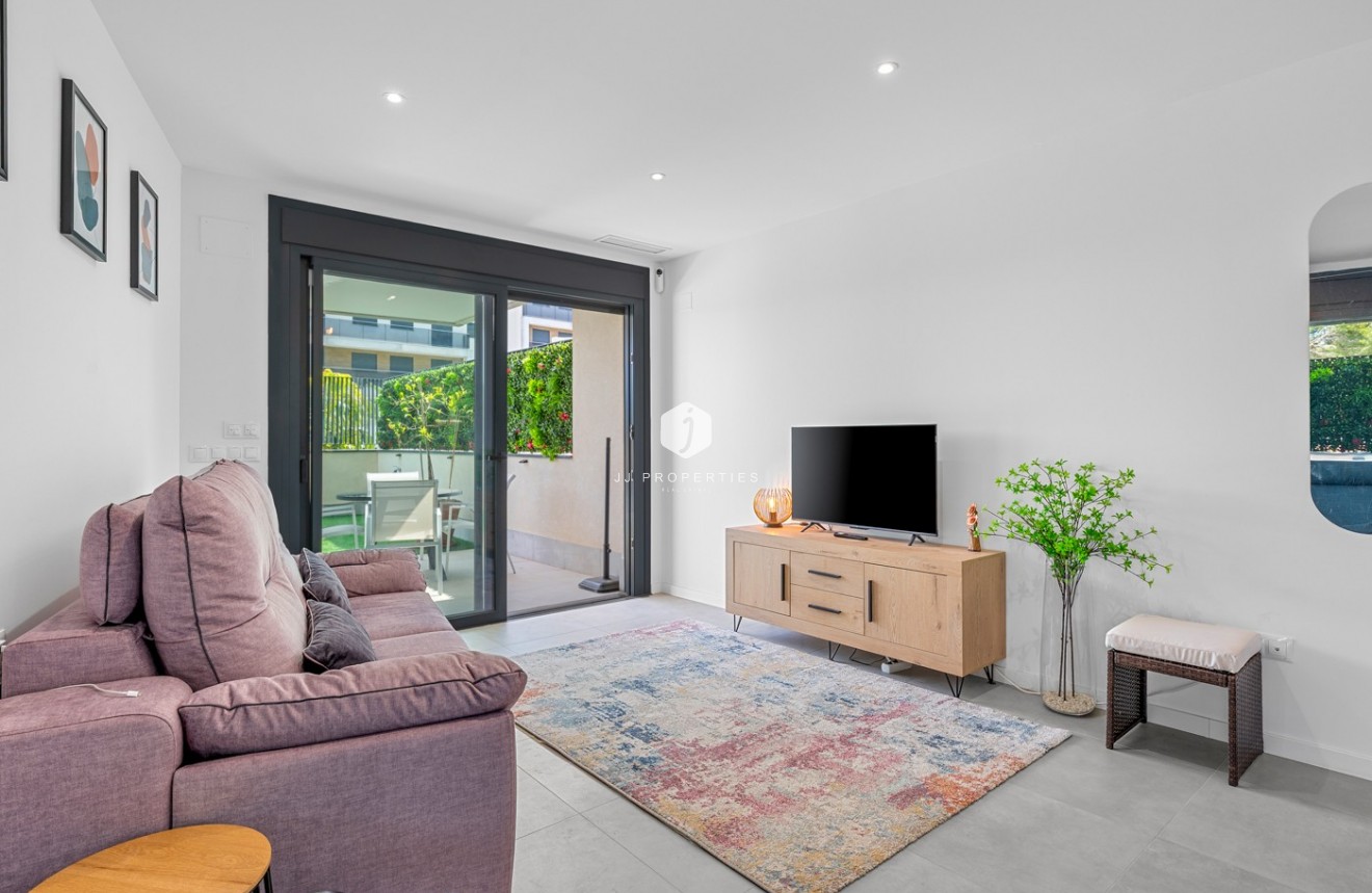 Resale - Apartment / flat -
Dehesa de Campoamor - Costa Blanca