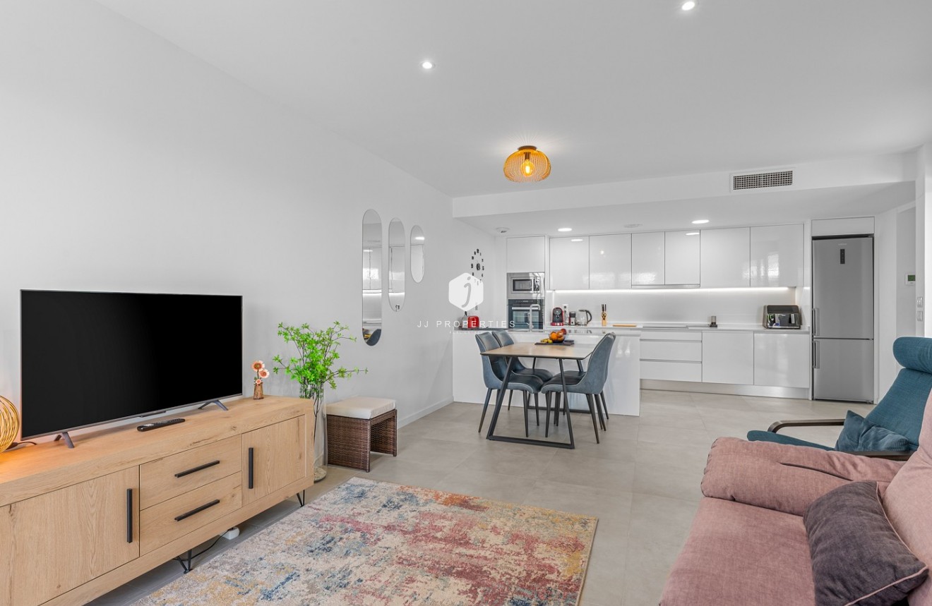 Resale - Apartment / flat -
Dehesa de Campoamor - Costa Blanca