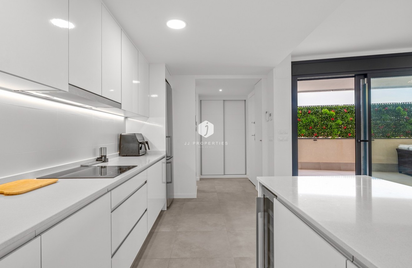 Resale - Apartment / flat -
Dehesa de Campoamor - Costa Blanca