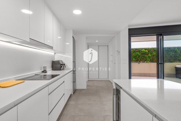 Resale - Apartment / flat -
Dehesa de Campoamor - Costa Blanca