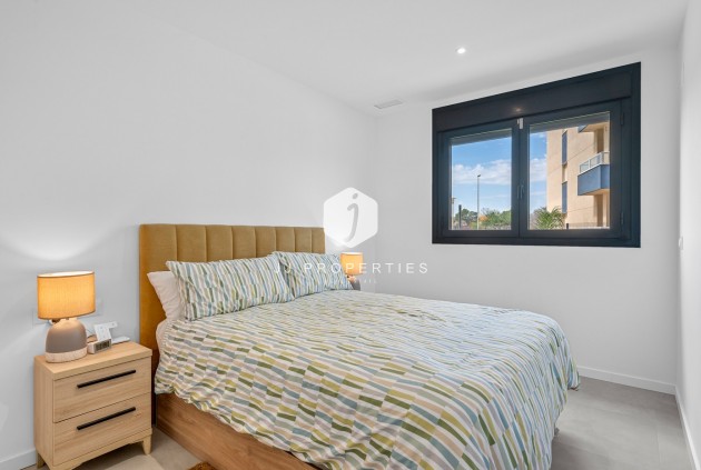 Resale - Apartment / flat -
Dehesa de Campoamor - Costa Blanca