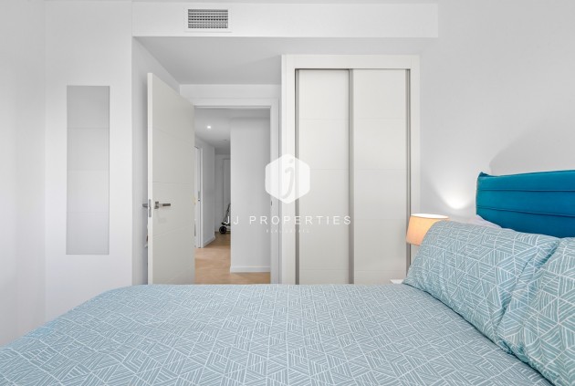 Resale - Apartment / flat -
Dehesa de Campoamor - Costa Blanca