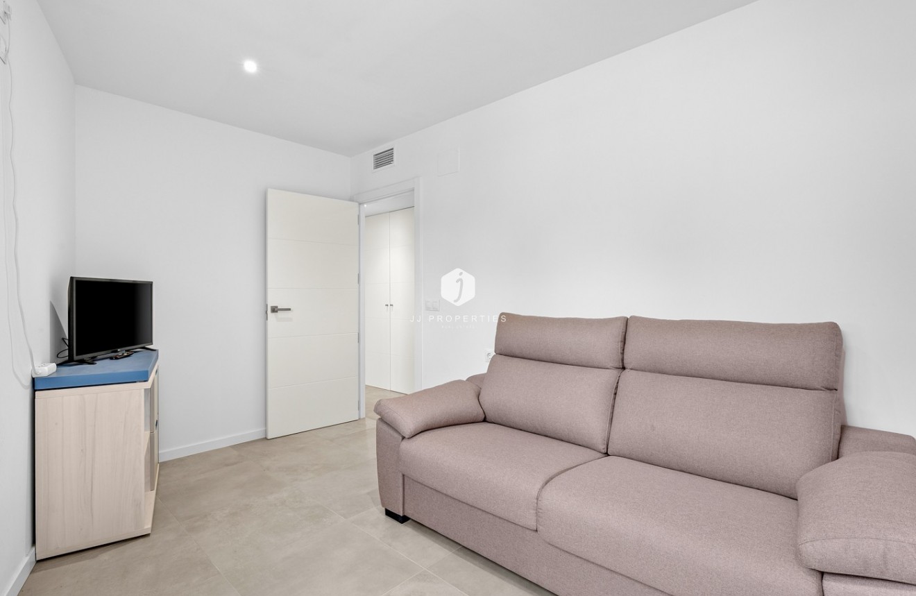 Resale - Apartment / flat -
Dehesa de Campoamor - Costa Blanca