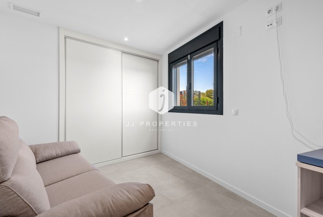 Resale - Apartment / flat -
Dehesa de Campoamor - Costa Blanca