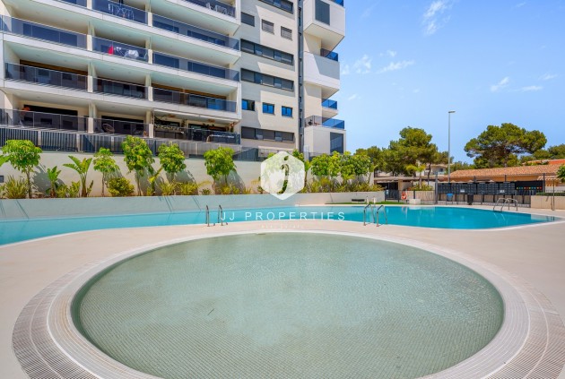 Resale - Apartment / flat -
Dehesa de Campoamor - Costa Blanca