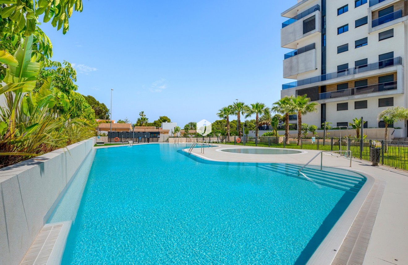 Resale - Apartment / flat -
Dehesa de Campoamor - Costa Blanca