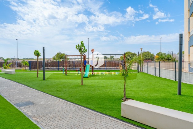 Resale - Apartment / flat -
Dehesa de Campoamor - Costa Blanca