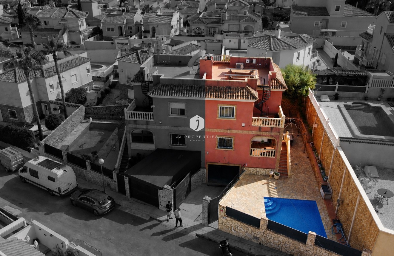 Resale - Chalet -
San Miguel de Salinas - Inland
