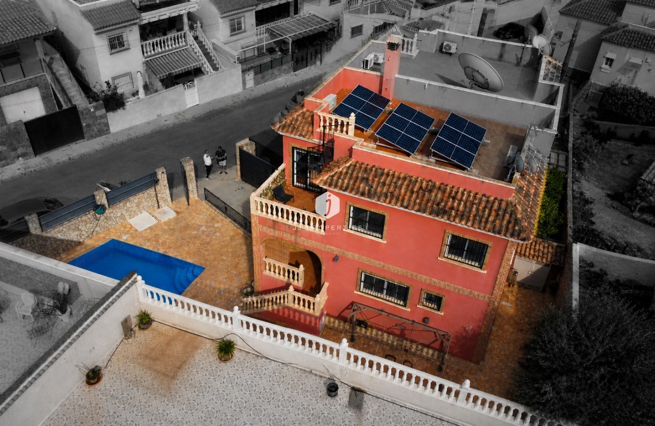 Resale - Chalet -
San Miguel de Salinas - Inland