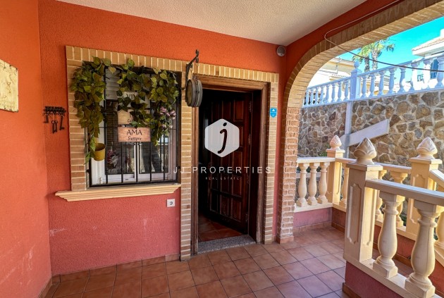 Resale - Chalet -
San Miguel de Salinas - Inland
