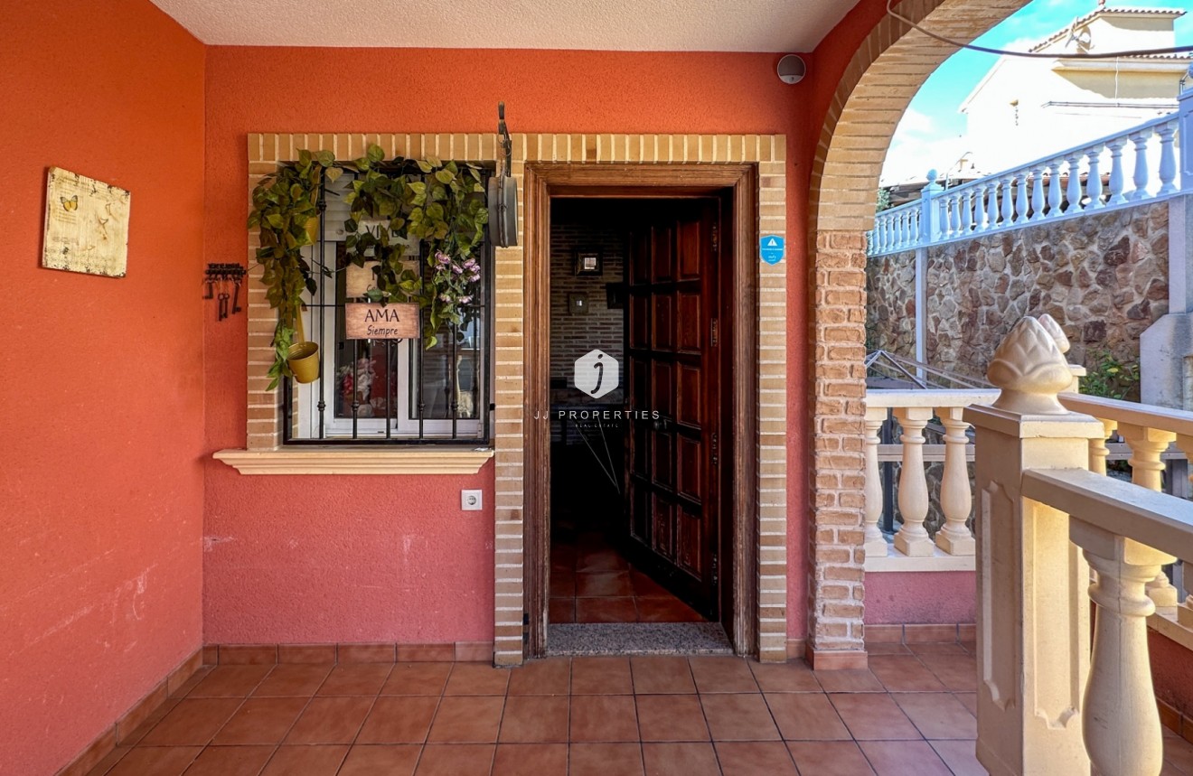 Resale - Chalet -
San Miguel de Salinas - Inland