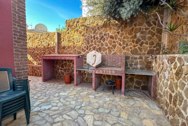Resale - Chalet -
San Miguel de Salinas - Inland