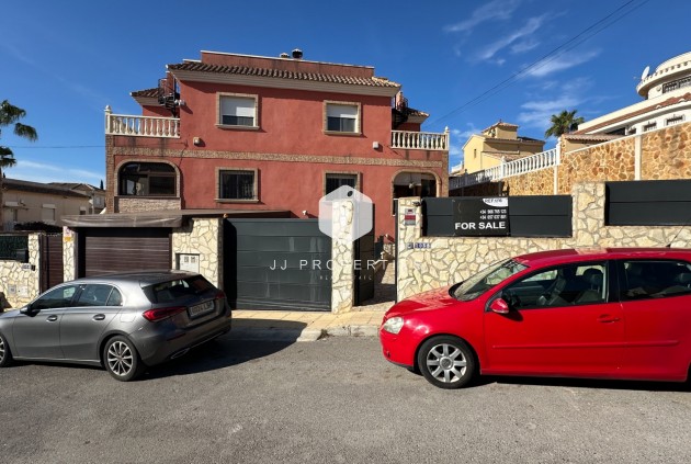 Resale - Chalet -
San Miguel de Salinas - Inland