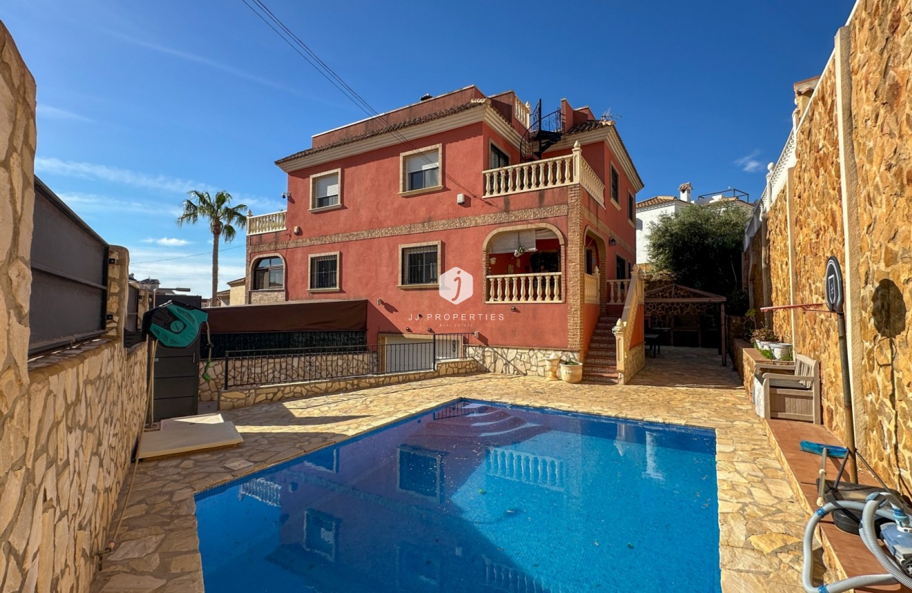 Resale - Chalet -
San Miguel de Salinas - Inland