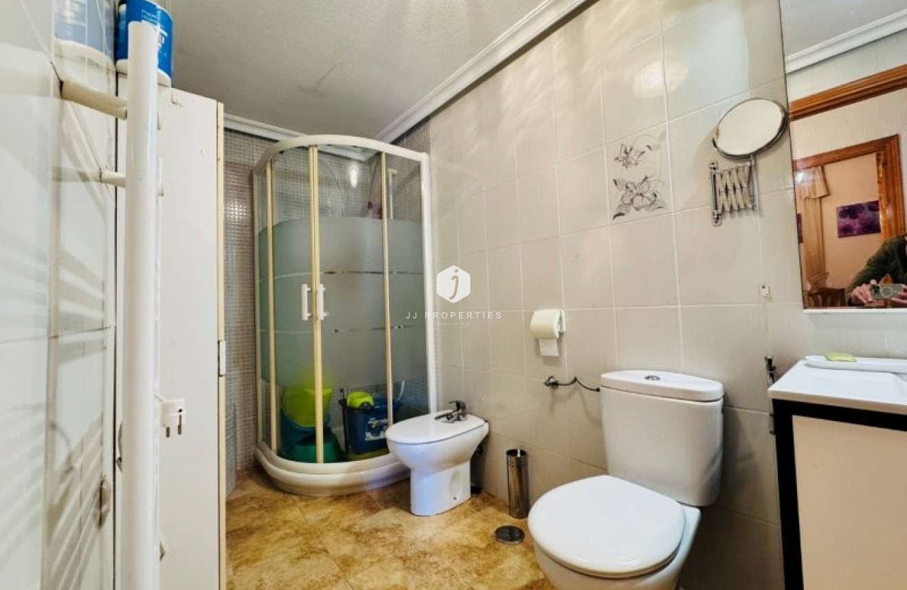 Resale - Apartment / flat -
La Mata - Costa Blanca