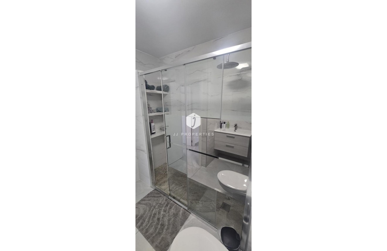 Resale - Apartment / flat -
Torrevieja - Acequion