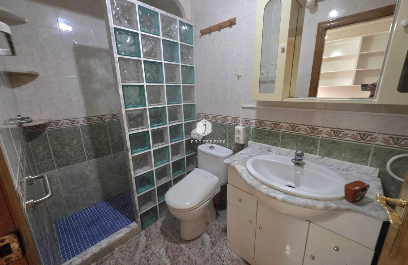 Resale - Penthouse -
Torrevieja - Estacion de autobuses