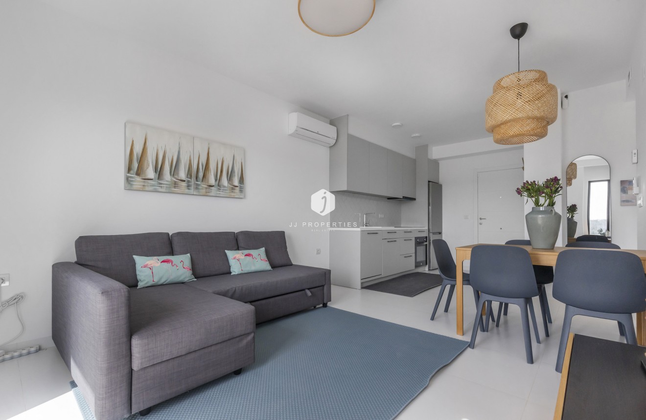 Resale - Apartment / flat -
San Miguel de Salinas - Inland