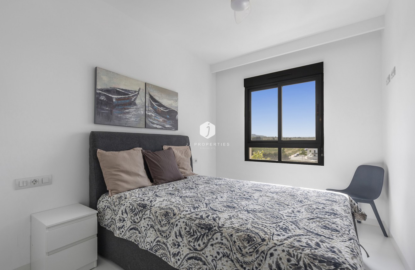 Resale - Apartment / flat -
San Miguel de Salinas - Inland