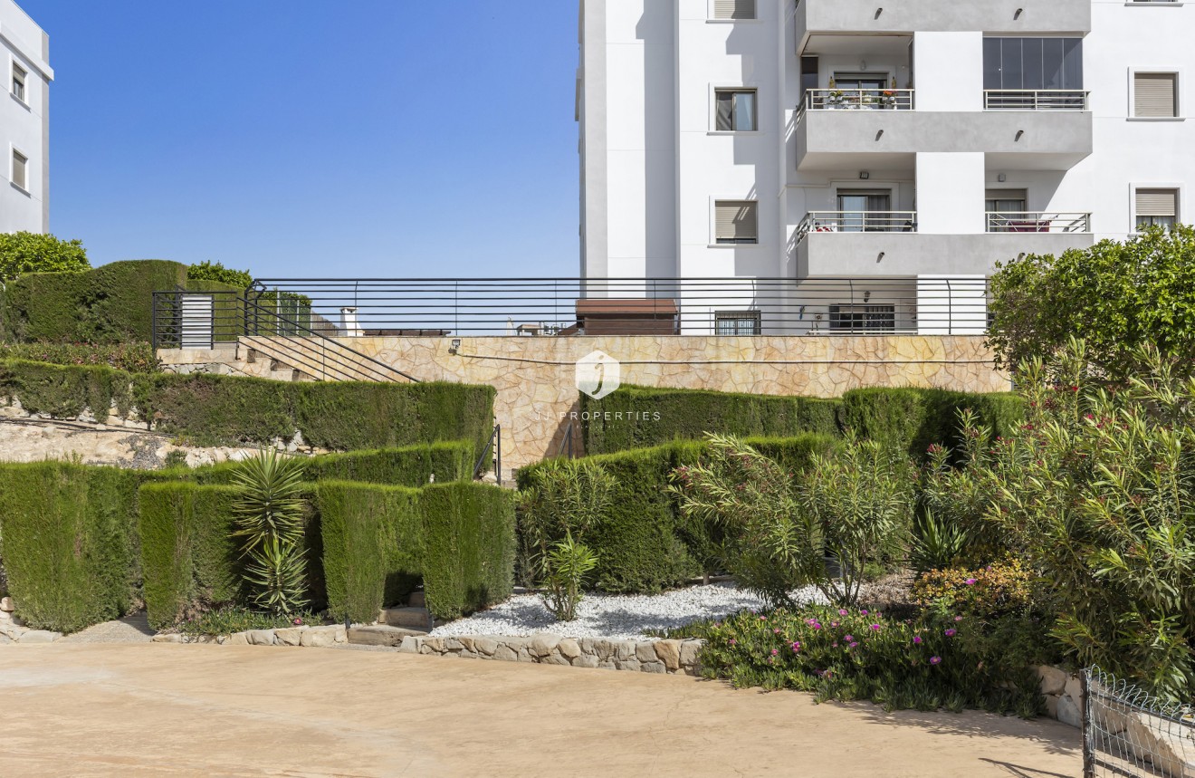 Resale - Apartment / flat -
San Miguel de Salinas - Inland