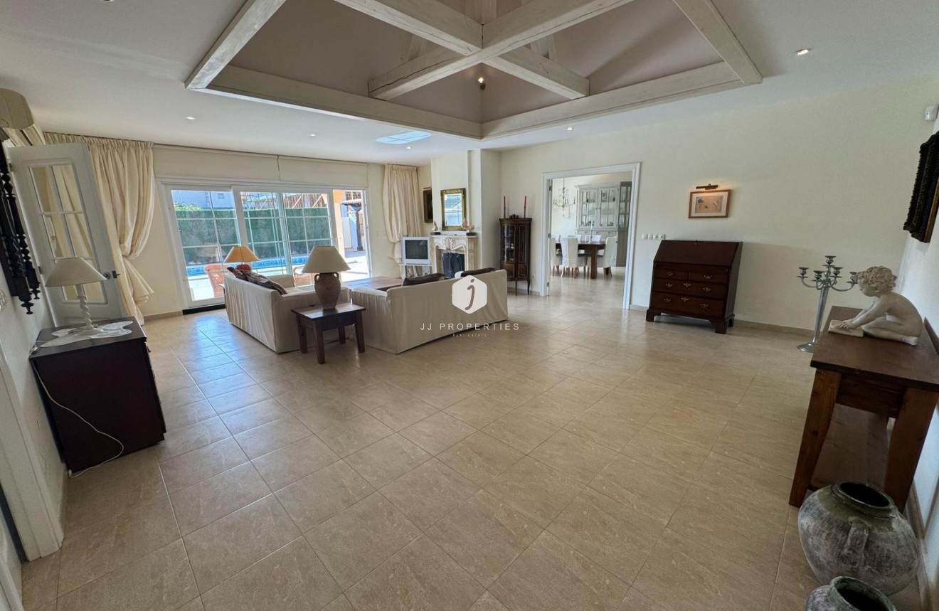Resale - Villa -
Orihuela Costa - Playa Flamenca