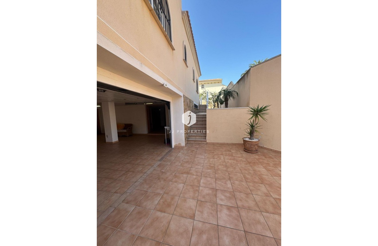 Resale - Villa -
Orihuela Costa - Playa Flamenca