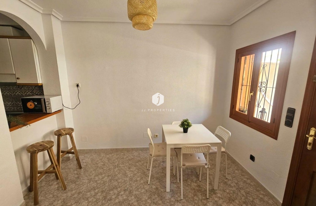 Resale - Bungalow -
Orihuela Costa - Playa Flamenca