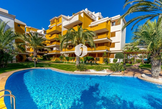 Resale - Apartment / flat -
Torrevieja - Punta prima
