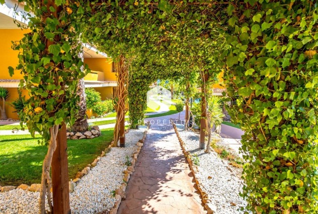 Resale - Apartment / flat -
Torrevieja - Punta prima