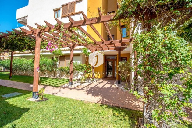 Resale - Apartment / flat -
Torrevieja - Punta prima