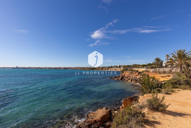 Resale - Apartment / flat -
Torrevieja - Punta prima