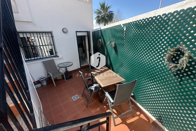 Resale - Bungalow -
Torrevieja - Costa Blanca