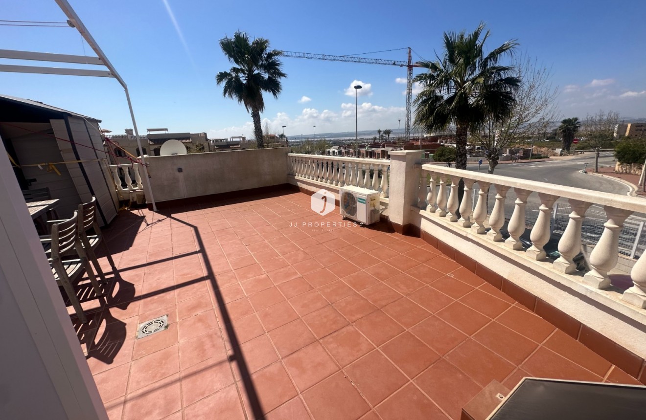Resale - Bungalow -
Torrevieja - Costa Blanca