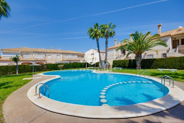 Resale - Bungalow -
Torrevieja - aguas nuevas