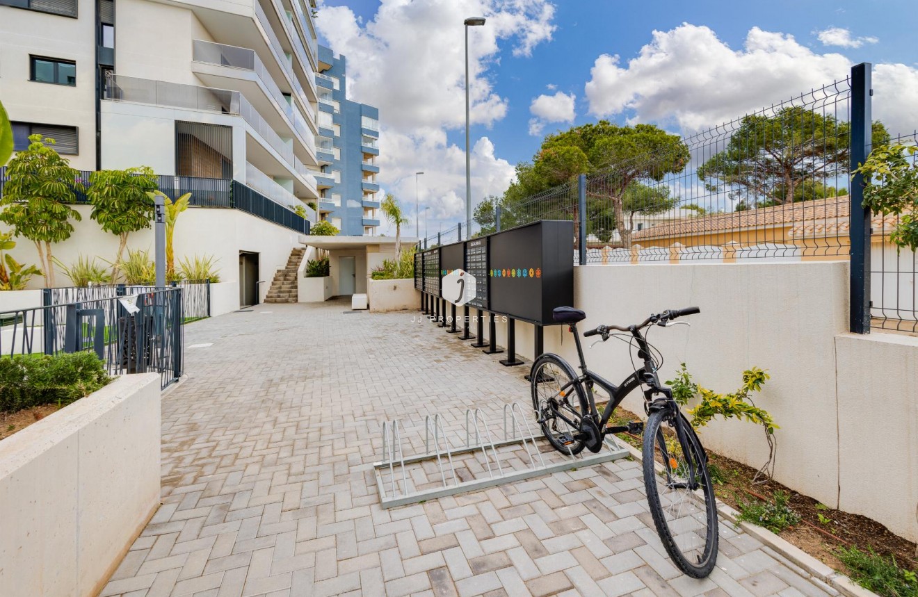 Resale - Penthouse -
Orihuela Costa - Costa Blanca