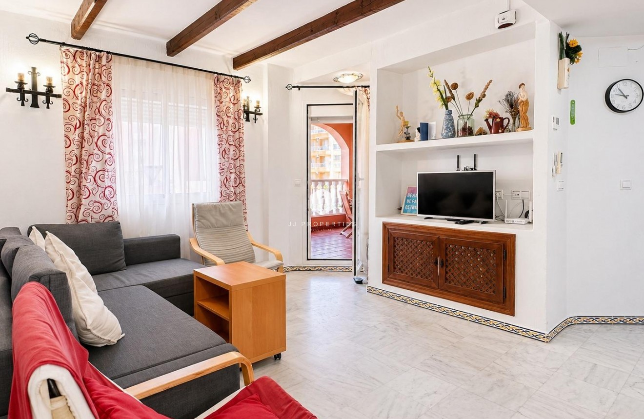 Resale - Apartment / flat -
Torrevieja - Los Frutales