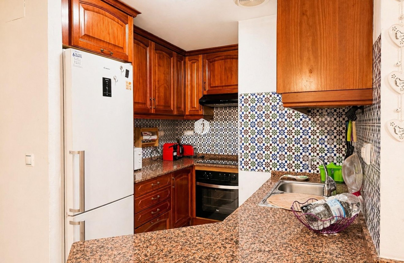 Resale - Apartment / flat -
Torrevieja - Los Frutales
