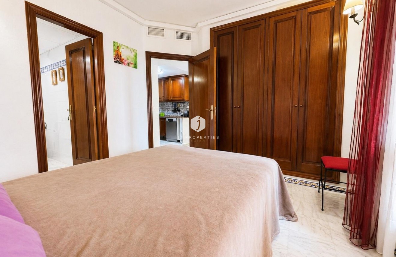 Resale - Apartment / flat -
Torrevieja - Los Frutales