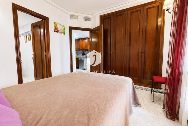 Resale - Apartment / flat -
Torrevieja - Los Frutales