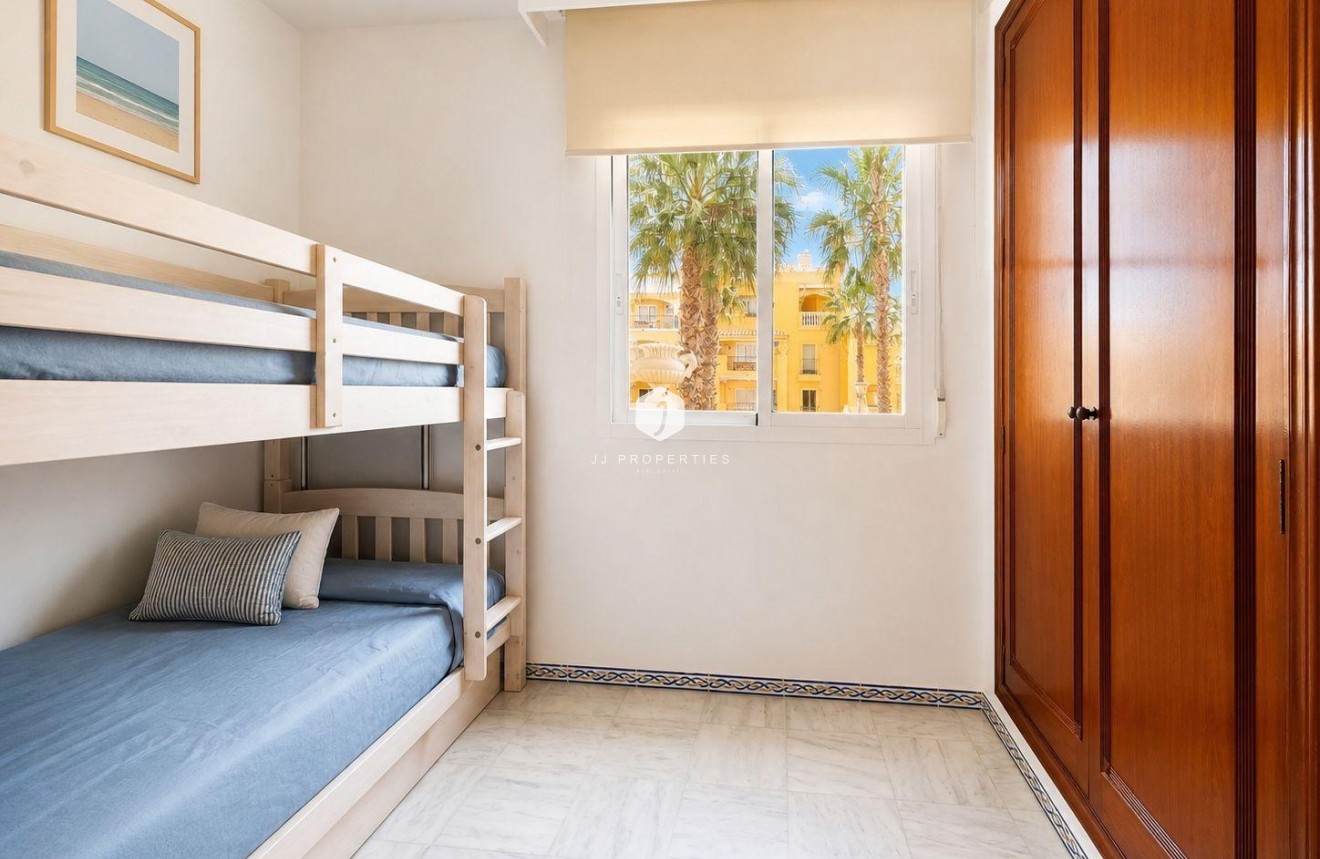 Resale - Apartment / flat -
Torrevieja - Los Frutales