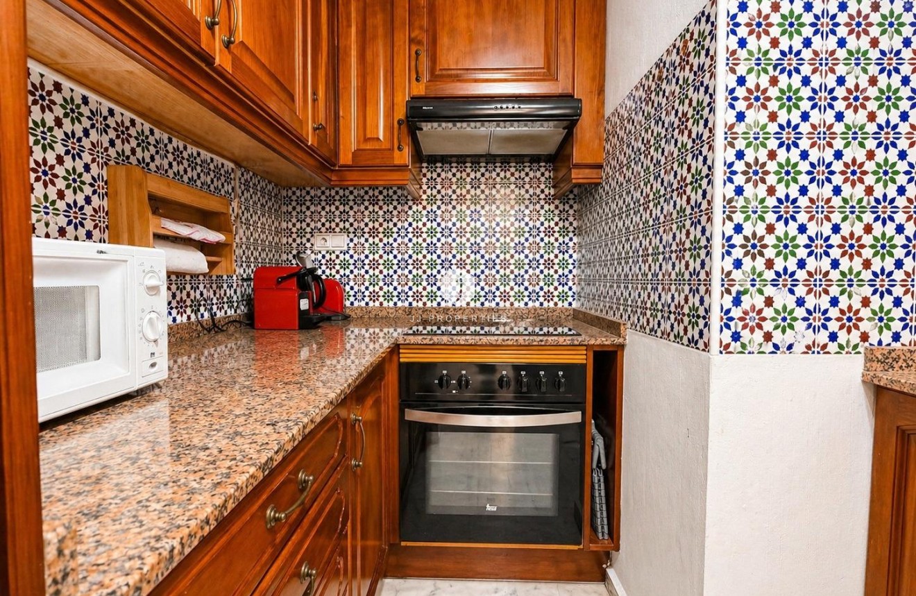 Resale - Apartment / flat -
Torrevieja - Los Frutales