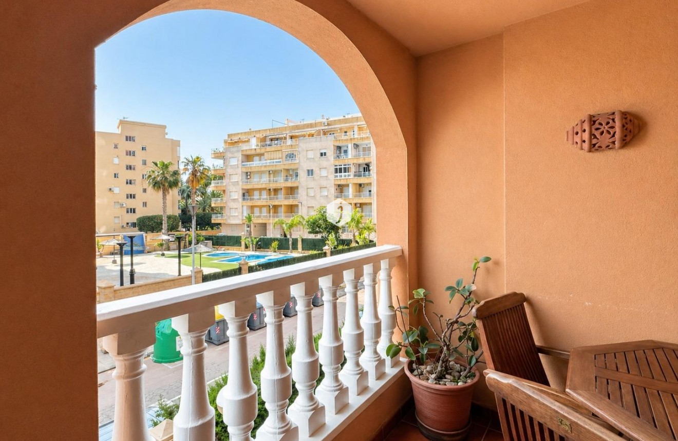 Resale - Apartment / flat -
Torrevieja - Los Frutales