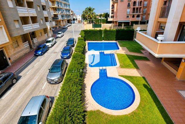 Resale - Apartment / flat -
Torrevieja - Los Frutales