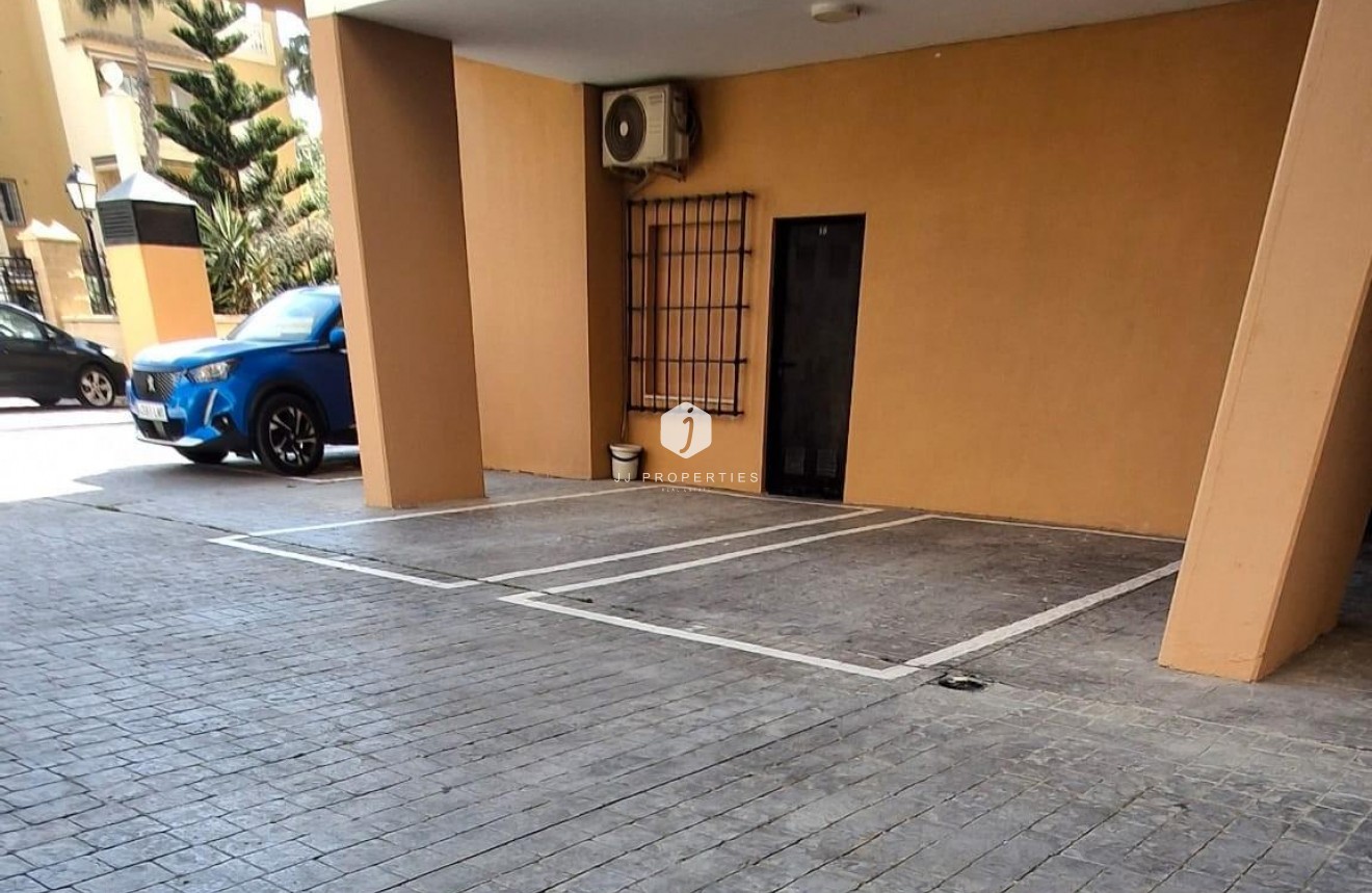 Resale - Apartment / flat -
Torrevieja - Los Frutales