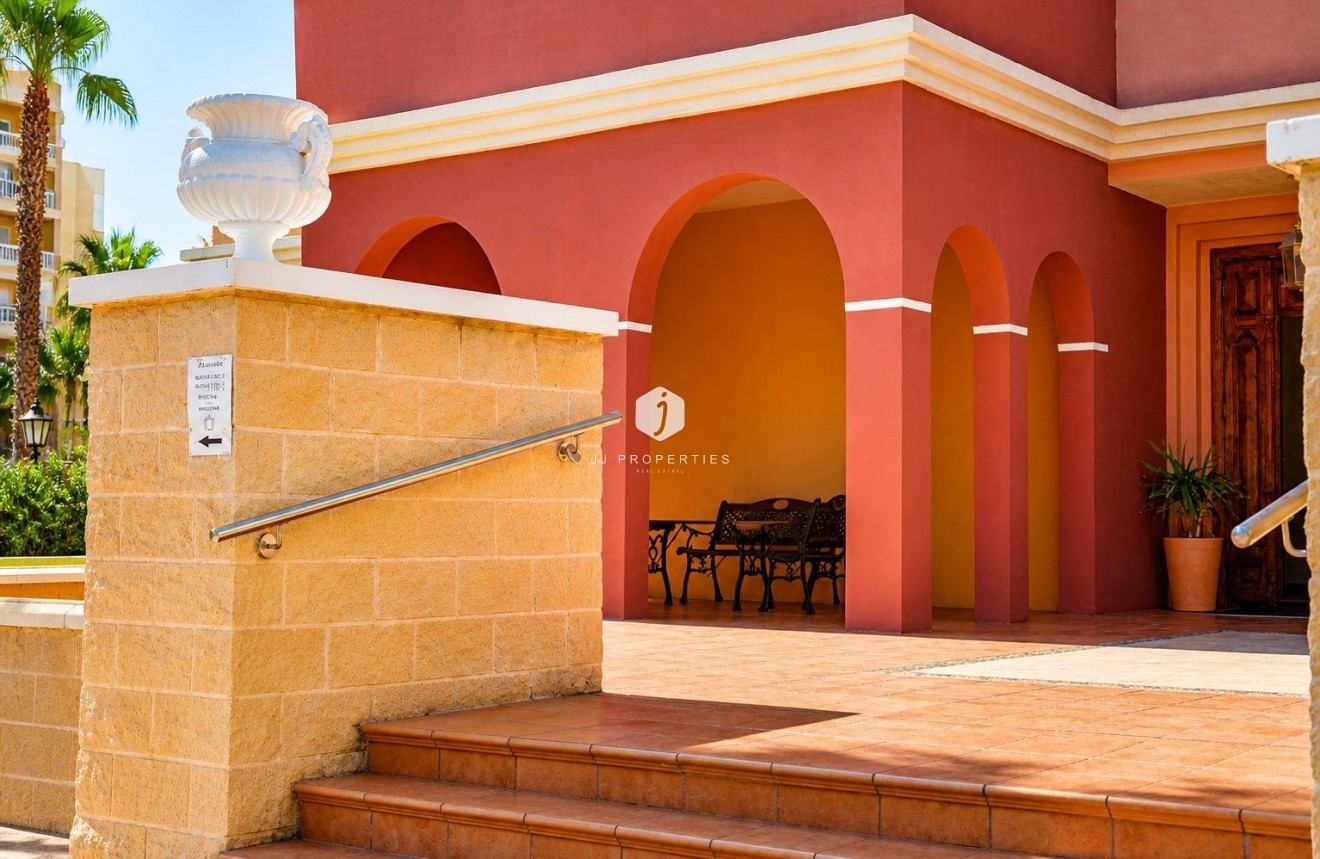 Resale - Apartment / flat -
Torrevieja - Los Frutales