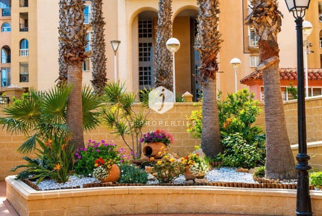 Resale - Apartment / flat -
Torrevieja - Los Frutales